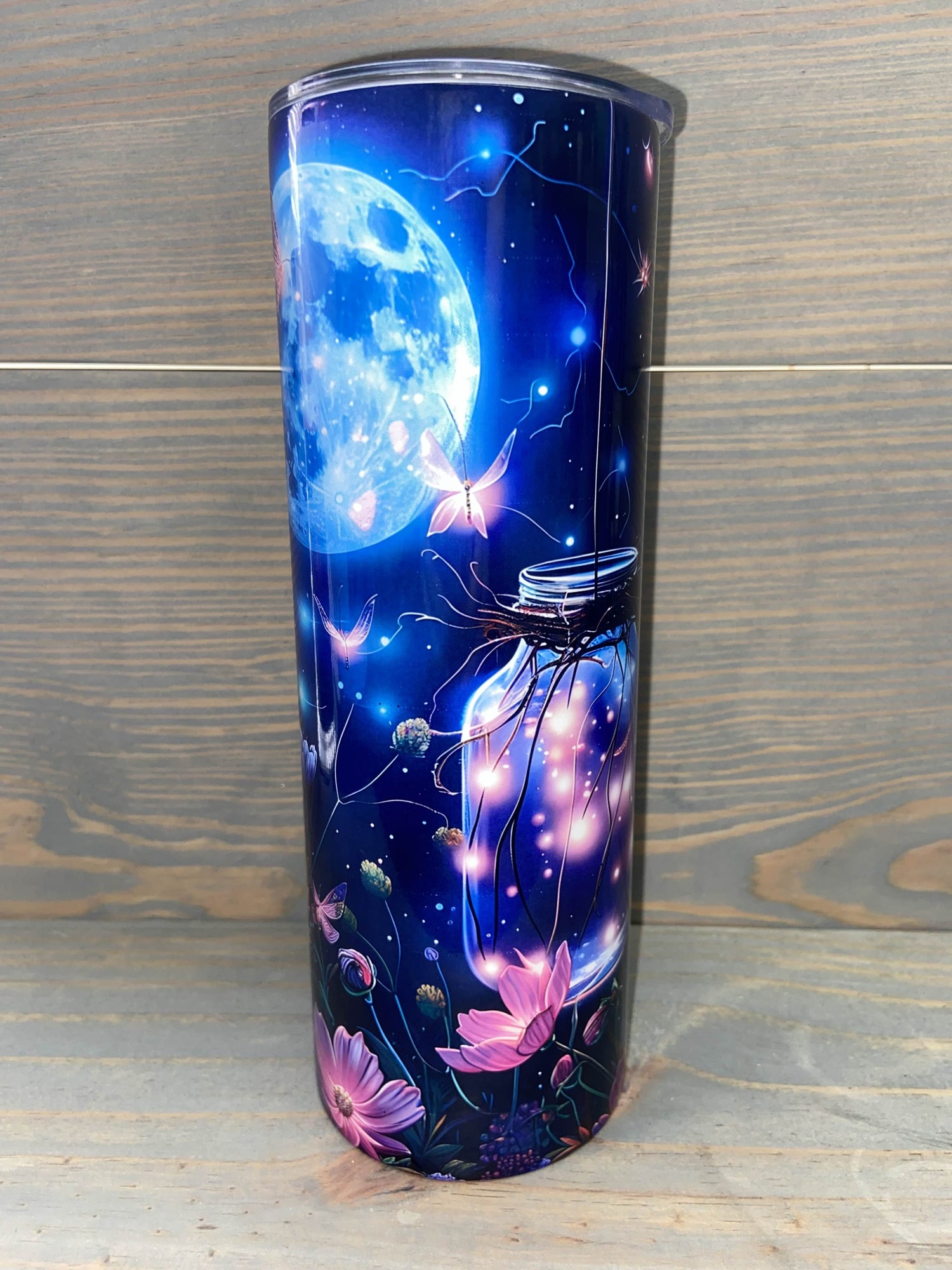 🥤 Sip in Style with Tumblers That POP! 🎨